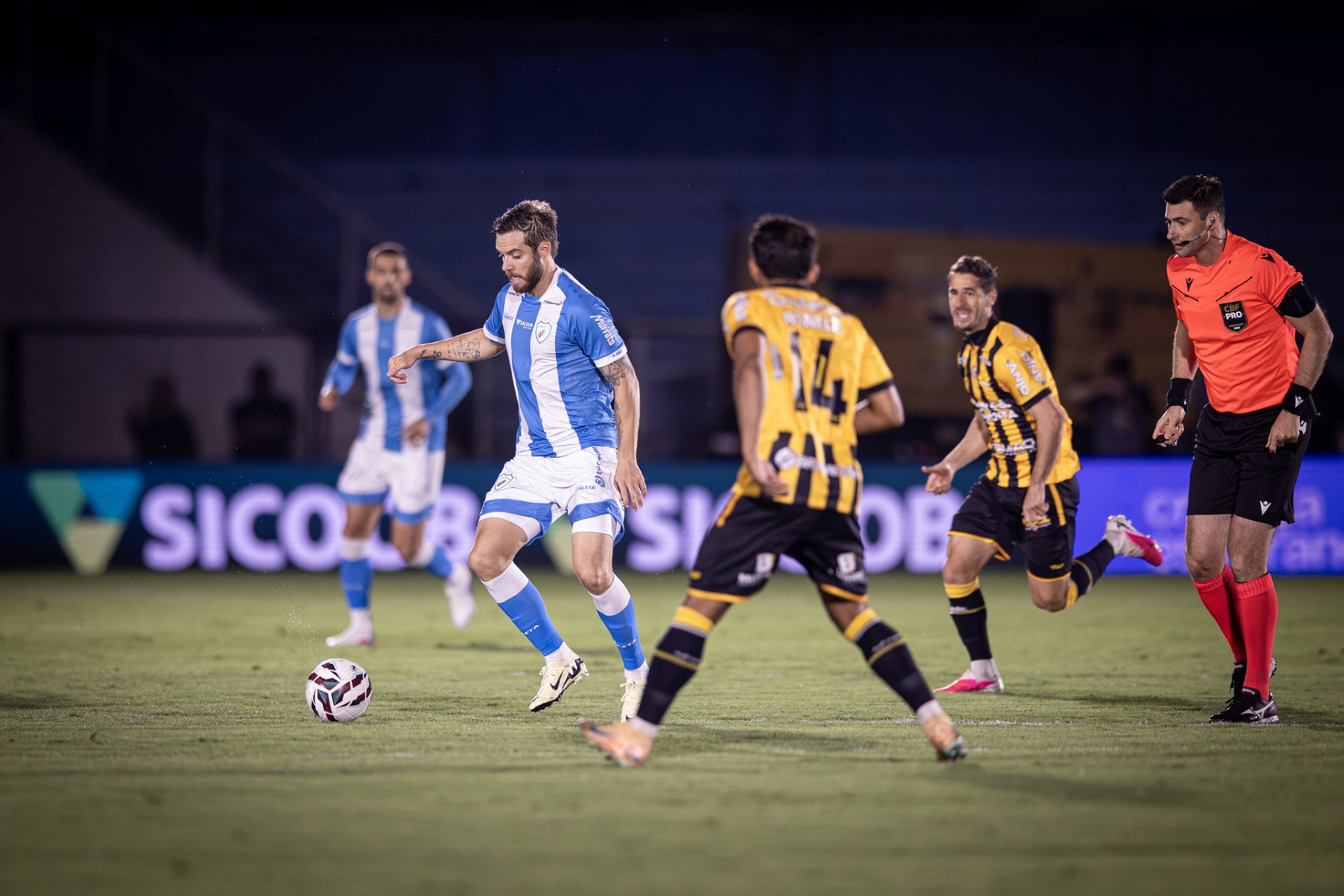 Londrina perde para o Criciúma em casa e encaminha queda