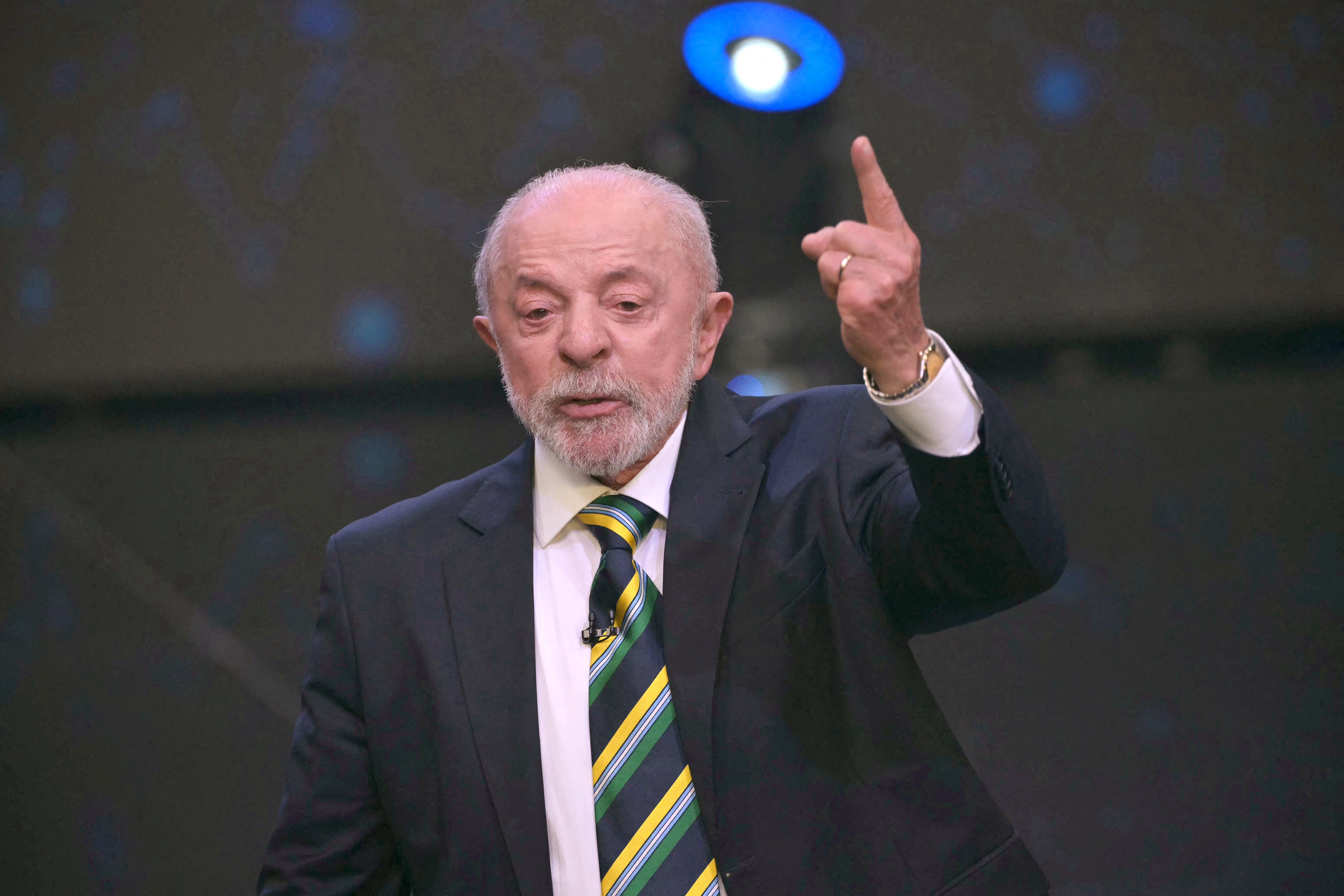 Lula autoriza quebra de sigilo bancário se Flávio fizer o mesmo