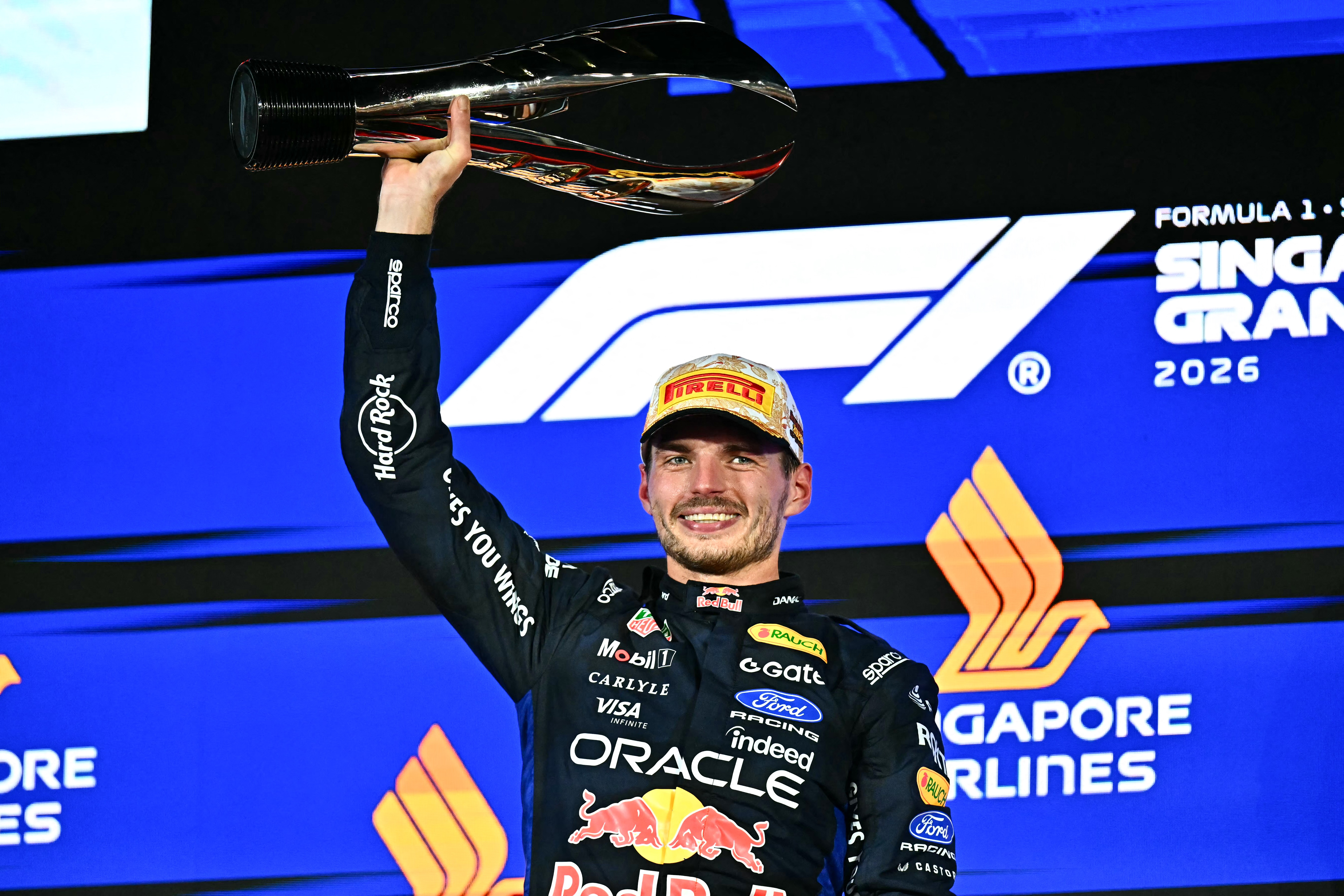 Max Verstappen vence GP de Singapura de F1 pela primeira vez