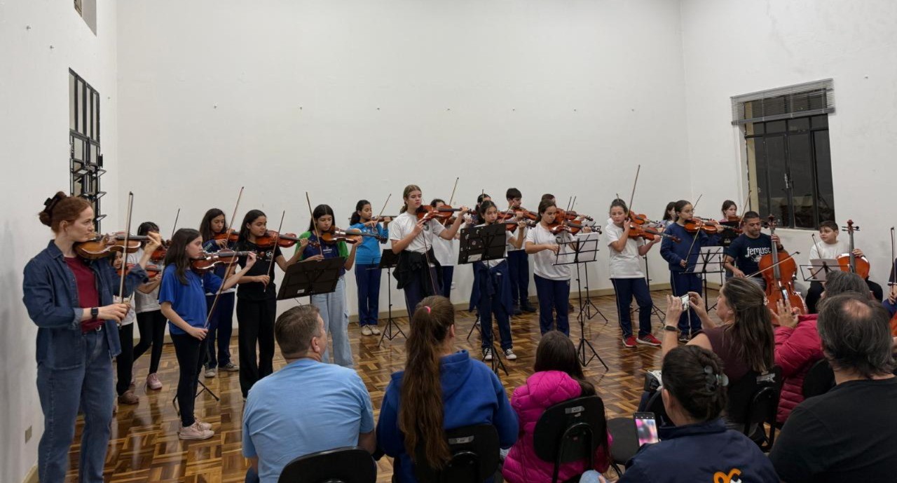 Orquestrando o Futuro promove aula aberta no Museu de Arte