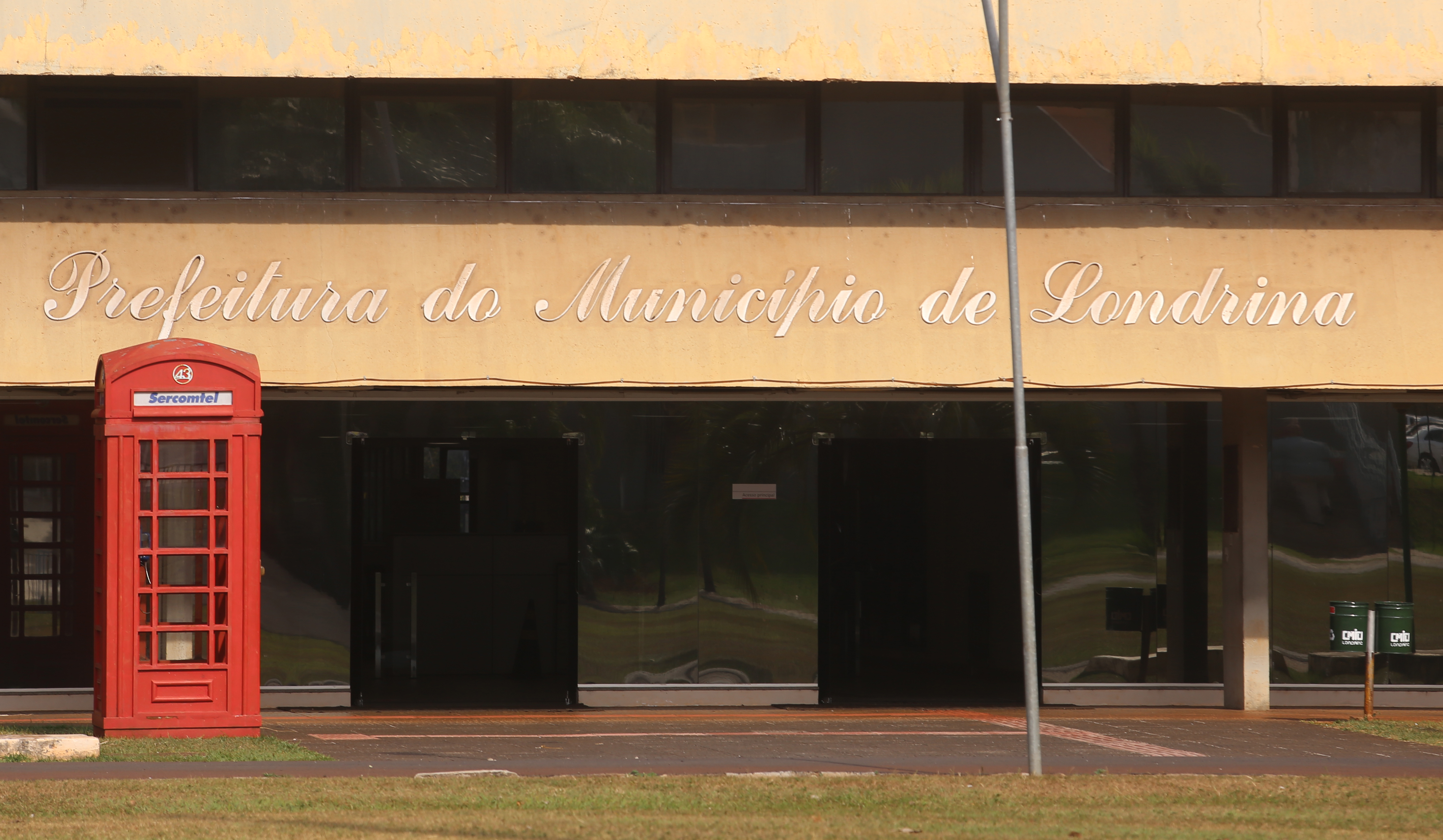 Proibição de linguagem neutra é declarada inconstitucional