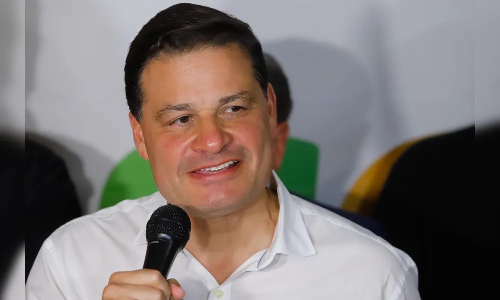 Sandro Alex cresce para 28% e é único com chances de bater Moro no 2º turno