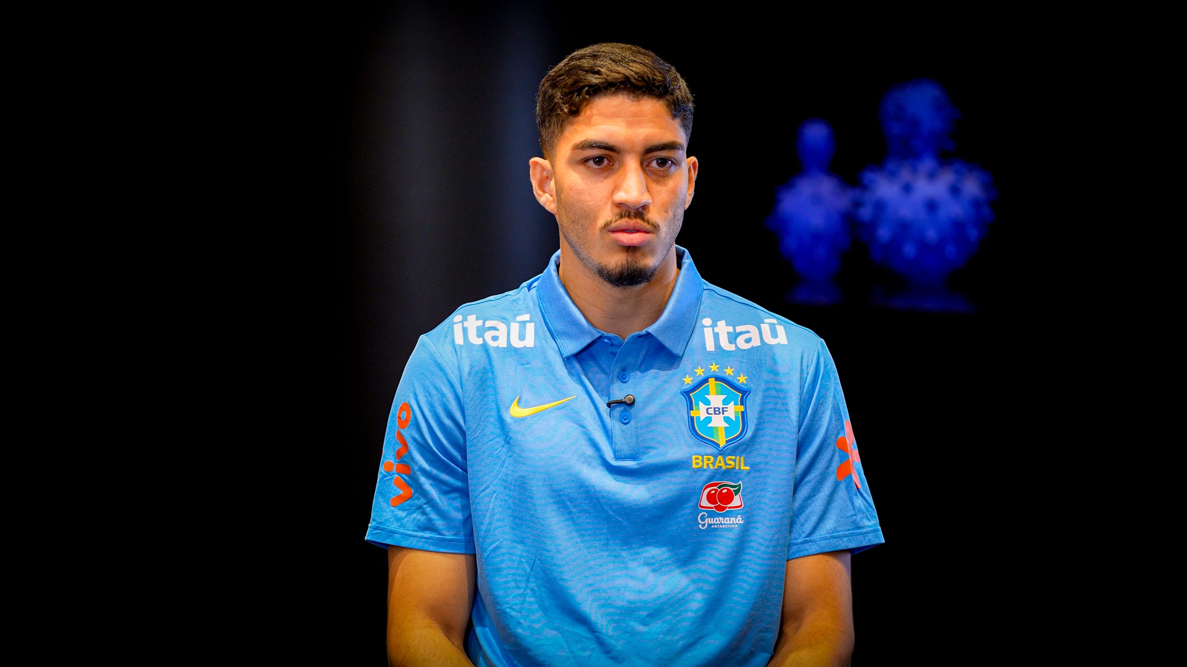 Seleção se apresenta com caras novas e velhos conhecidos