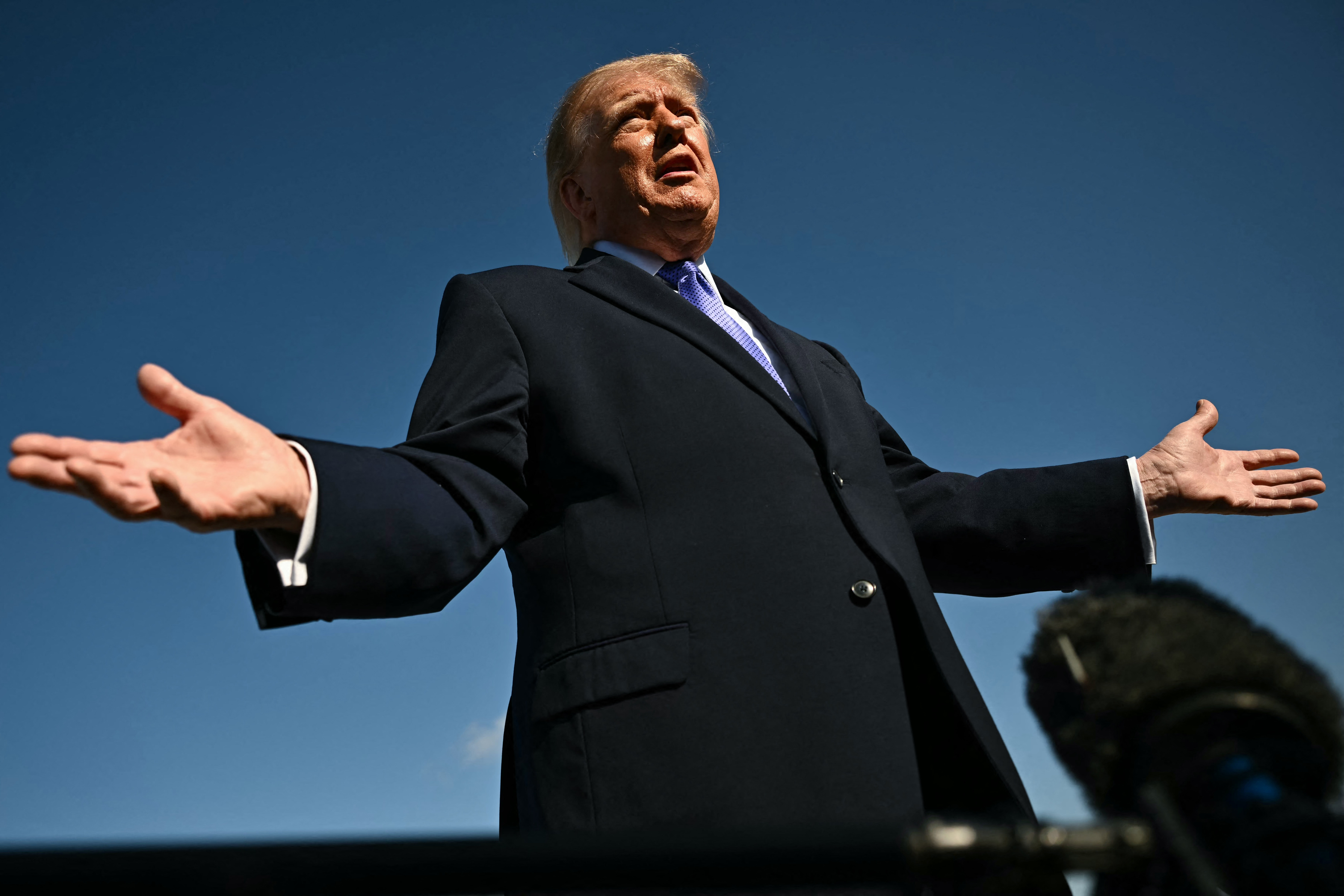 Sem provas, Trump diz que eleições no Brasil foram uma 'vergonha'