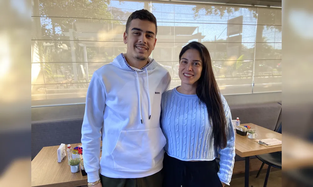 Cauê Dellalibera com a mãe, Camila Junco: “A autoestima, a respiração melhoraram 100%"