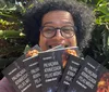 Tiago Marques lança livro sobre palhaçaria no Sesc Cadeião