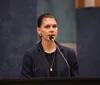 Vereadora quer derrubar decreto de Tiago sobre redes sociais