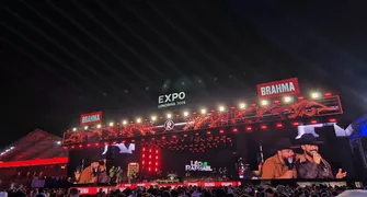 Duplas sertanejas abrem a festa no último Sunset da ExpoLondrina