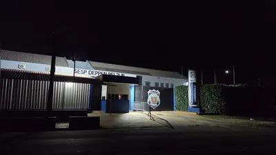 Imagem ilustrativa da imagem Suspeito usou perfume para limpar local do crime, diz polícia