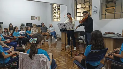 Imagem ilustrativa da imagem Alunos da rede municipal assistem a dueto internacional