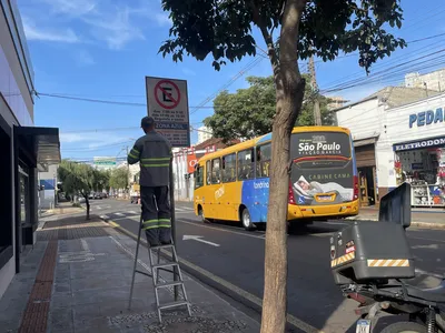 Imagem ilustrativa da imagem CMTU amplia horário do estacionamento na Duque de Caxias