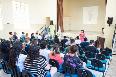 Imagem ilustrativa da imagem Cursinho Popular da UENP receberá auxílio de R$ 163 mil