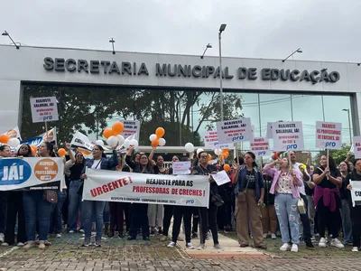 Imagem ilustrativa da imagem Docentes dos CEIs filantrópicos  protestam por reajuste salarial