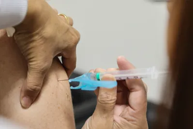 Imagem ilustrativa da imagem Efeito da vacinação: PR tem queda na circulação do vírus da Influenza
