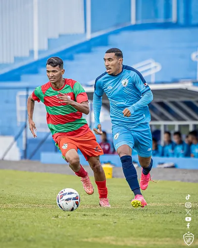 Imagem ilustrativa da imagem Em jogo-treino, Roger Silva faz testes no time titular do LEC