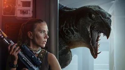 Para a crítica, Scarlett Johansson (Zora Bennett) é um dos poucos acertos de um filme cheio de clichês.