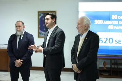 Ratinho Junior anuncia a contratação de 620 policiais civis