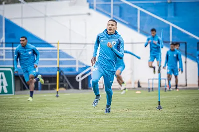 Imagem ilustrativa da imagem Londrina mira liderança em duelo fora contra o Retrô