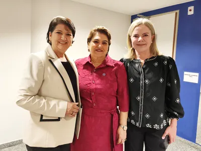Lenis de Assis, Márcia Lopes e Gleisi Hoffmann: Londrina conta com três mulheres em Brasília