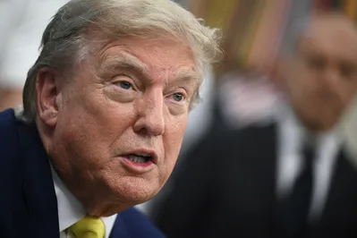 Imagem ilustrativa da imagem Trump vai decidir se ataca ou não o Irã em até duas semanas
