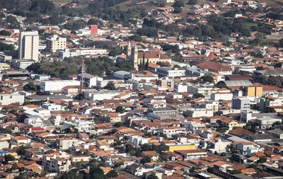 Imagem ilustrativa da imagem Vereadores de Santo Antônio da Platina aprovam vale-alimentação