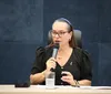Com assistência em debate, Marisol se licencia do cargo
