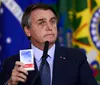 Dino manda PF investigar conduta de Bolsonaro durante pandemia