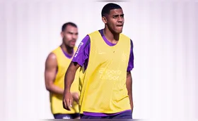 Corinthians visita o Internacional em busca de reação