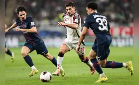 Goleiro russo brilha, PSG vence o Flamengo e é campeão