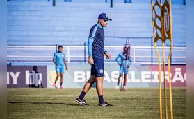 Roger confirma permanência no Londrina e data de reapresentação