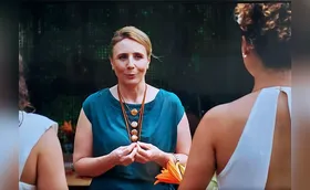 Odete viva e uma atriz londrinense no final de Vale Tudo
