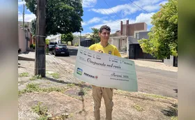 Pintor de Cambé aparece para receber prêmio de R$ 50 mil do Nota Paraná