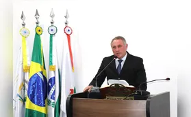 Professor acusado de estuprar alunos em Irati se entrega à polícia