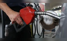 Redução de quase 5% na gasolina não chega ao consumidor final