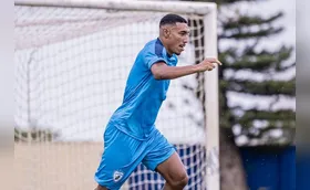 Roger muda planos para Maurício no Londrina em 2026
