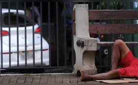 Vereadores de Londrina aprovam projeto que proíbe morar na rua