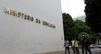 MEC oferece vagas gratuitas de pós-graduação a professores