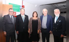 A homenagem aos sócios-fundadores dos clubes do Distrito 4710