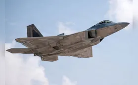 Avião americano é derrubado no Irã e um tripulante é resgatado
