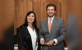 Comemorando a inauguração do novo Fórum Criminal de Londrina