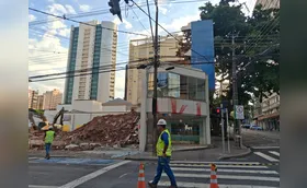 Demolição do prédio da antiga Cipasa chega à etapa final