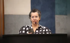 Às vésperas de possível cassação, Anne enfrenta nova denúncia no MP