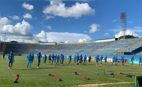 Londrina fica sem titular em treino antes de jogo decisivo