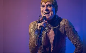 Ney Matogrosso faz show em Londrina
