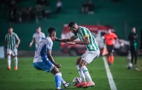 Londrina perde do Juventude e afunda na Série B