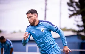 Lucas Marques pede "cabeça fria" ao Londrina para buscar o título