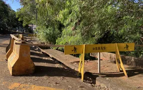 Prefeitura de Londrina abre licitação para conter crateras na Raja Gabaglia
