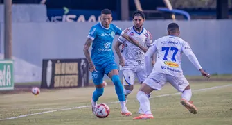 Allan Aal valoriza vaga do Londrina: "Brigar por algo maior"
