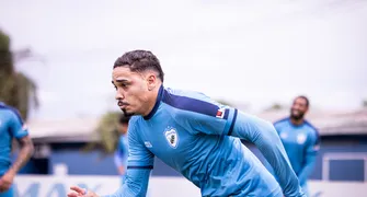 Iago Teles sonha com gol do título do Londrina