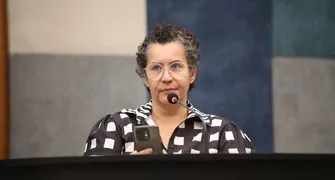 Às vésperas de possível cassação, Anne enfrenta nova denúncia no MP